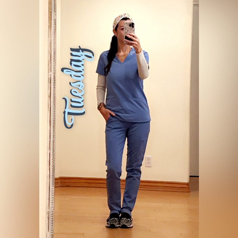 Figs XXS YOLA REGULAR PANTS/XXS 2 POCKET SCRUB TOP